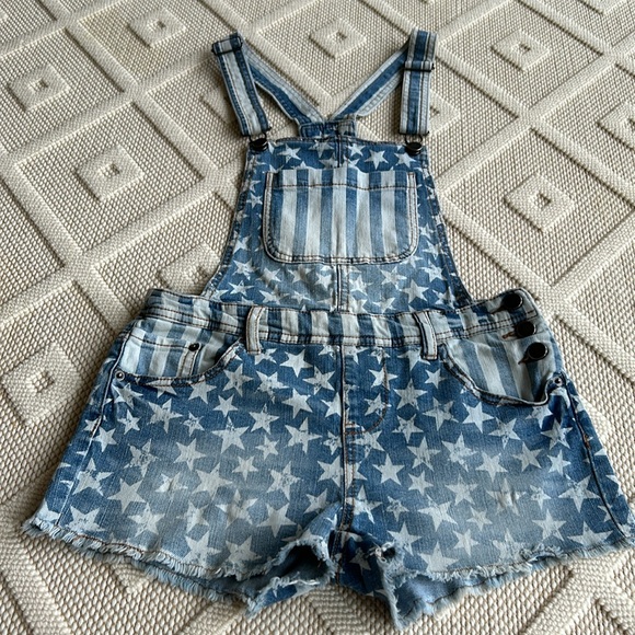 Womens Exhilaration Overall Dungarees Jeans Shorts Stars and Stripes size S - Picture 4 of 6